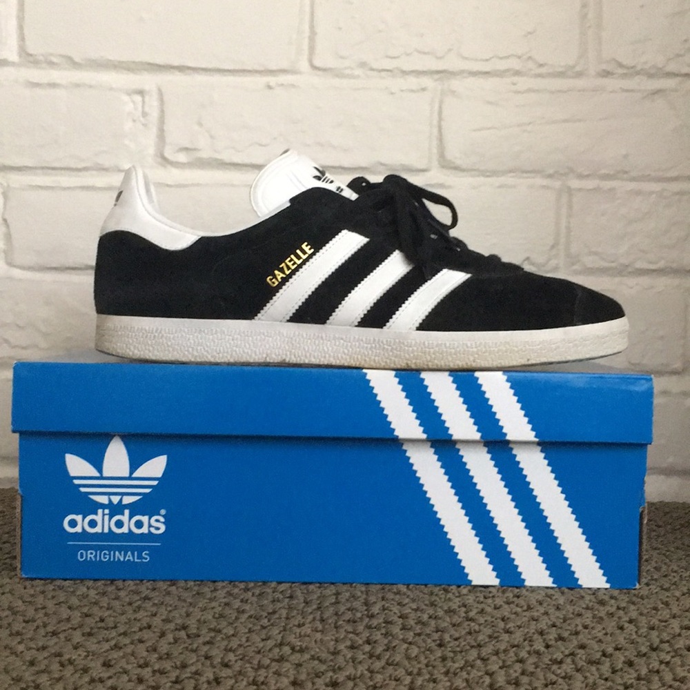 Black/White Adidas Gazelles